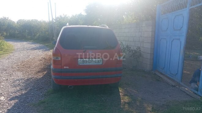 Opel Zafira 2000, 350,000 km - 1.8 л - 