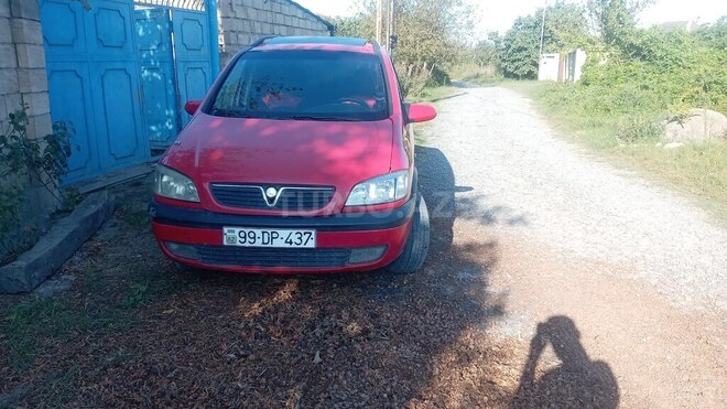 Opel Zafira 2000, 350,000 km - 1.8 л - 