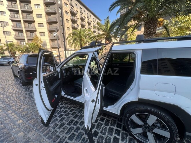 Hyundai Santa Fe 2025, 8,100 km - 1.6 l - Bakı