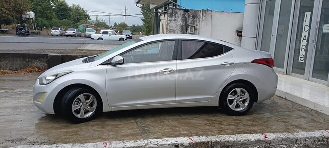 Hyundai Avante 2014, 177,000 km - 1.6 l - Lənkəran