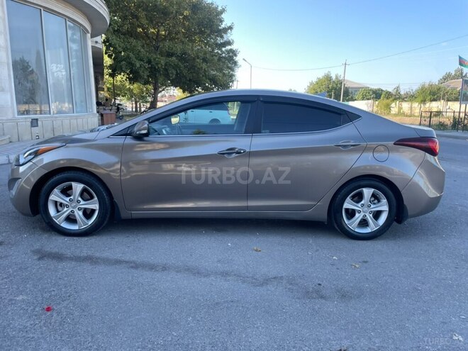 Hyundai Elantra 2015, 189,903 km - 1.8 л - Şabran