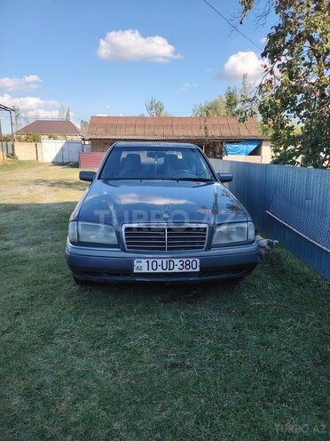 Mercedes C 180 1995, 475,000 km - 1.8 l - Ucar
