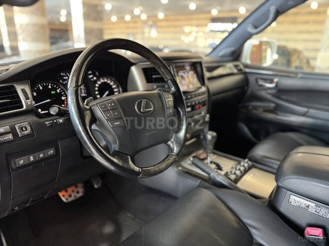 Lexus LX 570 2015, 232,000 km - 5.7 l - Bakı