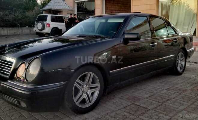 Mercedes E 240 1998, 321,890 km - 2.4 l - Bakı