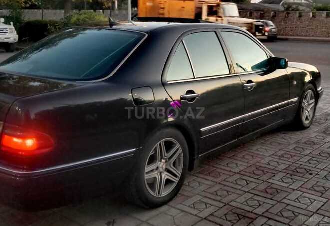 Mercedes E 240 1998, 321,890 km - 2.4 l - Bakı
