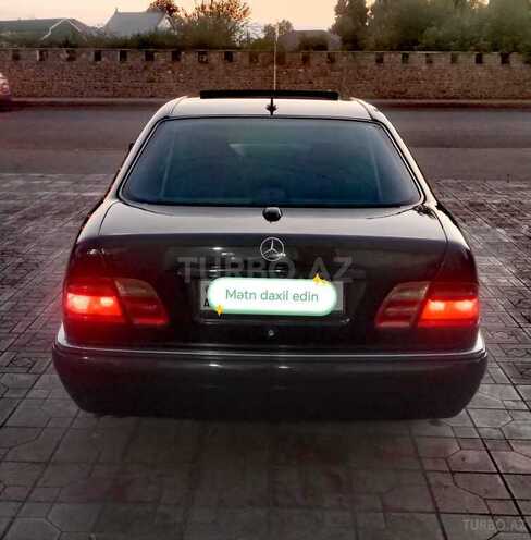 Mercedes E 240 1998, 321,890 km - 2.4 l - Bakı