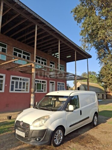 Fiat Doblo 2011, 321,810 km - 1.6 l - Masallı
