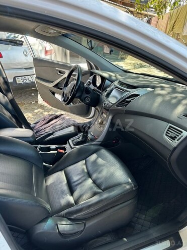 Hyundai Avante 2014, 280,000 km - 1.6 l - Bakı