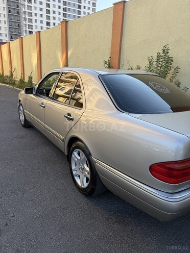 Mercedes E 320 4MATIC 1998, 375,000 km - 3.2 l - Bakı