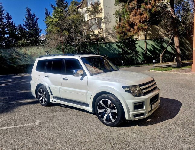 Mitsubishi Pajero 2007, 222,000 km - 3.0 л - Bakı