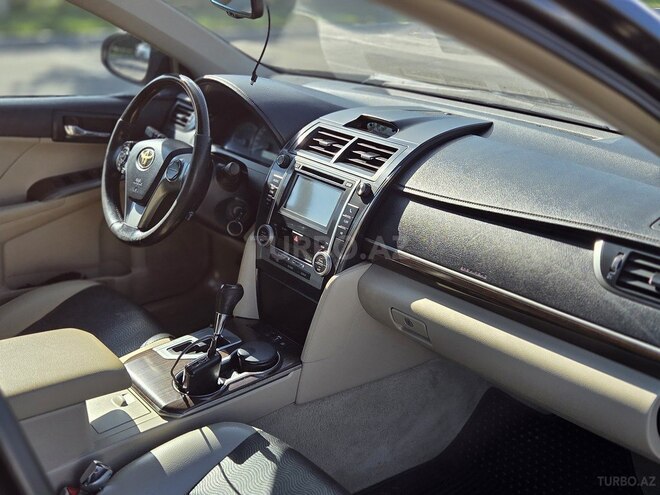 Toyota Camry 2013, 181,000 km - 2.5 l - Salyan