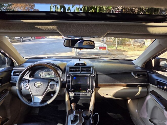 Toyota Camry 2013, 181,000 km - 2.5 l - Salyan