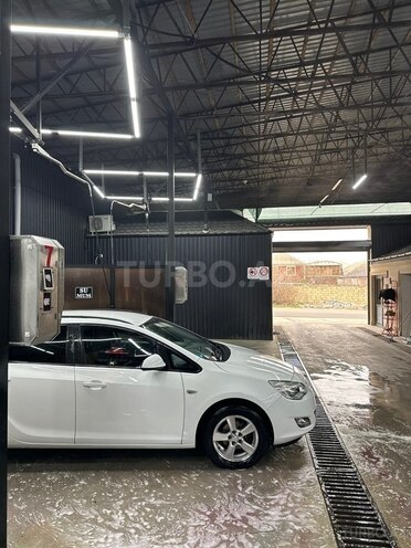 Opel Astra 2011, 252,095 km - 1.4 l - Şəmkir