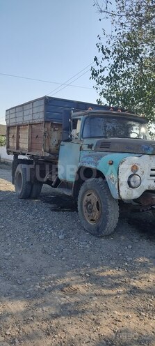 ZIL 130 1990, 683,000 km - 4.6 l - Neftçala