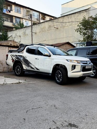 Mitsubishi L200 2023, 68,000 km - 2.4 l - Bakı