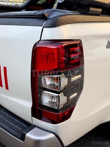 Mitsubishi L200 2023, 68,000 km - 2.4 l - Bakı