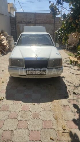 Mercedes E 200 1993, 380,000 km - 2.0 l - Bakı