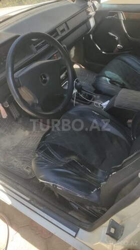 Mercedes E 200 1993, 380,000 km - 2.0 l - Bakı