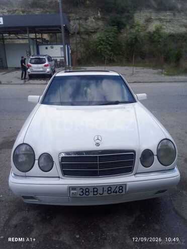 Mercedes E 230 1998, 322,258 km - 2.3 l - Qusar