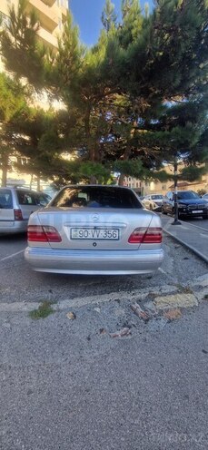Mercedes E 240 2000, 307,858 km - 2.6 l - Bakı