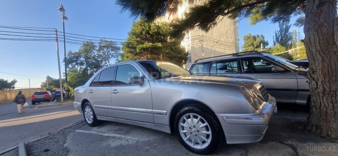 Mercedes E 240 2000, 307,858 km - 2.6 l - Bakı