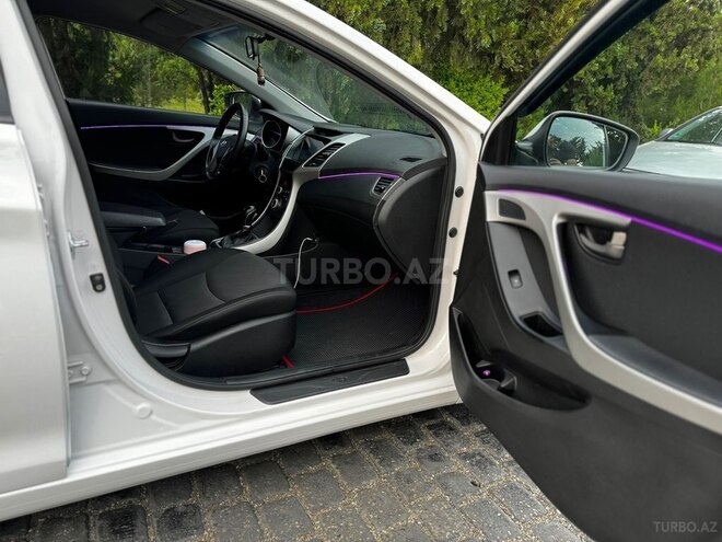 Hyundai Elantra 2014, 220,000 km - 1.6 л - Bakı