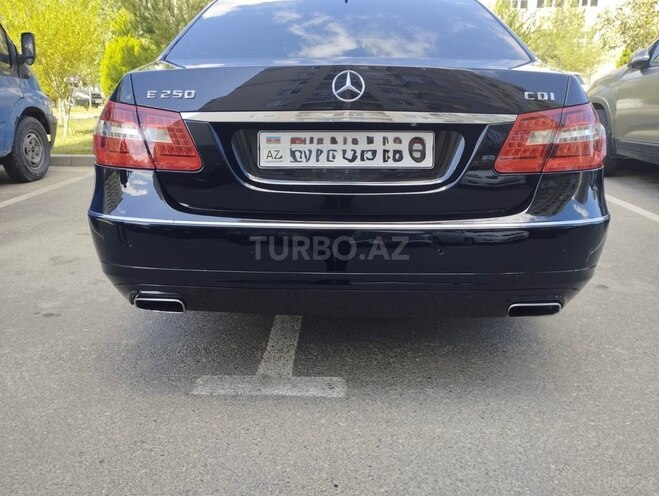 Mercedes E 250 2012, 326,500 km - 2.1 l - Bakı
