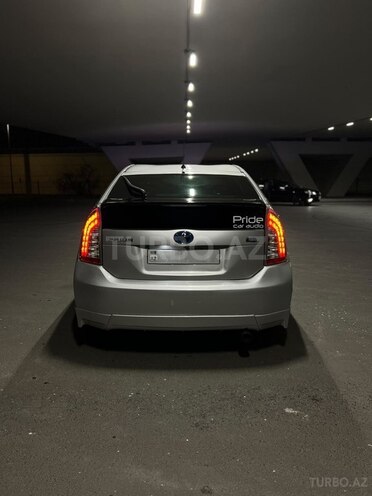 Toyota Prius 2015, 381,415 km - 1.8 л - Bakı