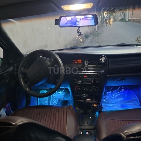 Opel Vectra 1996, 264,584 km - 1.6 l - Bakı