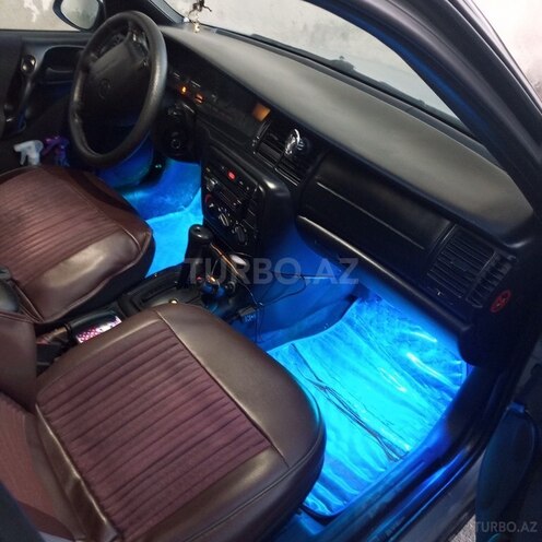Opel Vectra 1996, 264,584 km - 1.6 l - Bakı