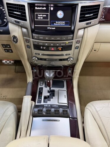 Lexus LX 570 2014, 192,000 km - 5.7 l - Bakı