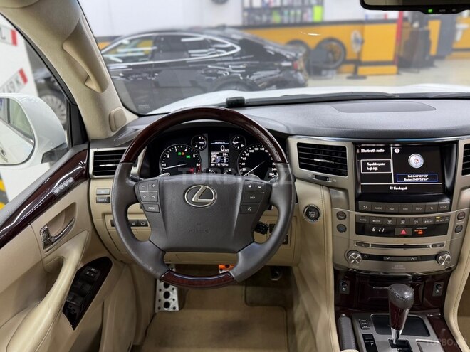 Lexus LX 570 2014, 192,000 km - 5.7 l - Bakı