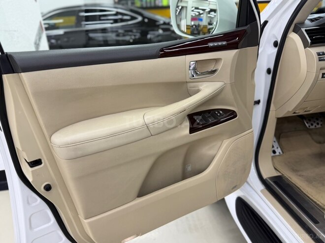 Lexus LX 570 2014, 192,000 km - 5.7 l - Bakı