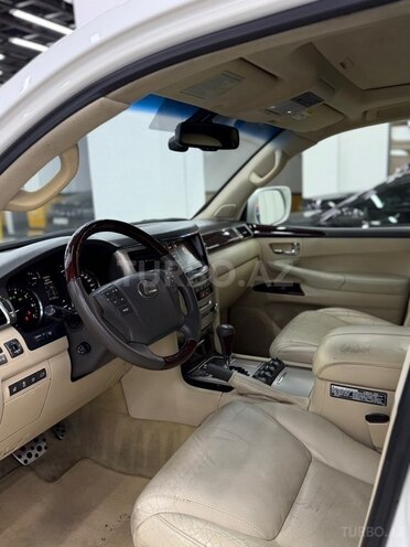 Lexus LX 570 2014, 192,000 km - 5.7 l - Bakı