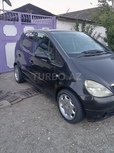 Mercedes A 140 2000, 266,576 km - 1.6 l - Quba