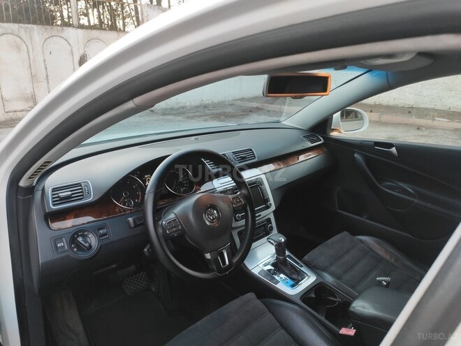 Volkswagen Passat 2010, 212,987 km - 1.8 l - Bakı