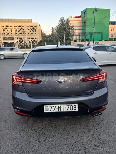 Hyundai Elantra 2019, 167,620 km - 1.6 l - Biləsuvar