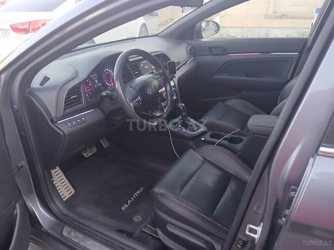 Hyundai Elantra 2019, 167,620 km - 1.6 l - Biləsuvar