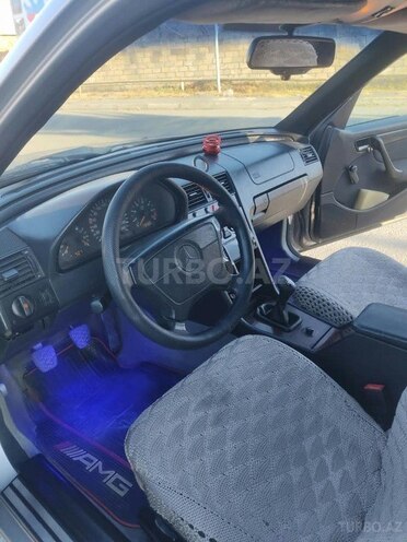 Mercedes C 180 1996, 600,000 km - 1.8 l - Zaqatala
