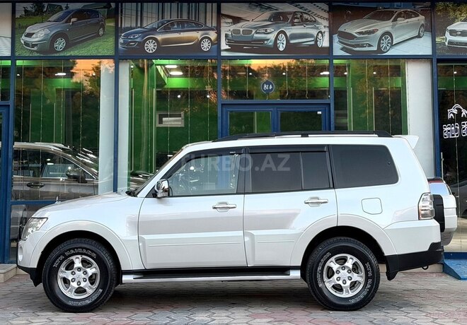 Mitsubishi Pajero 2007, 180,000 km - 3.0 л - Sumqayıt