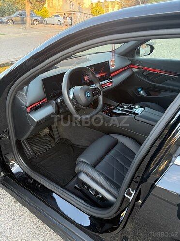 BMW i5 2023, 33,000 km - 0.0 l - Bakı