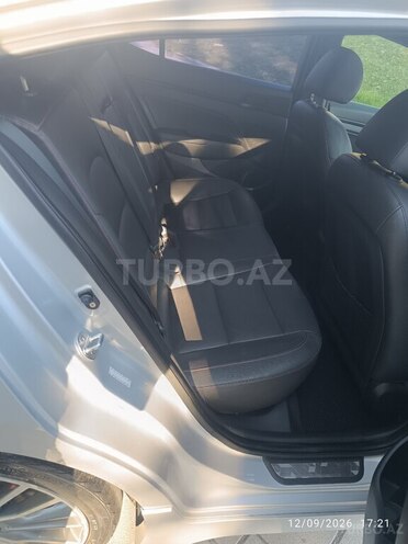 Hyundai Elantra 2017, 168,000 km - 1.6 l - Balakən