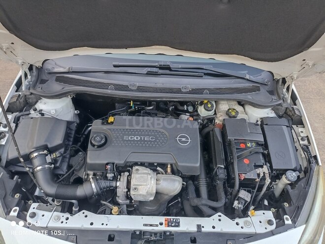 Opel Astra 2011, 216,800 km - 1.3 l - Neftçala