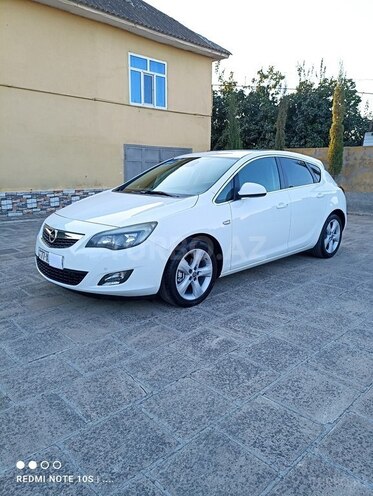 Opel Astra 2011, 216,800 km - 1.3 l - Neftçala