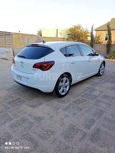 Opel Astra 2011, 216,800 km - 1.3 l - Neftçala