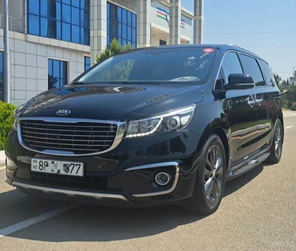Kia Carnival 2018, 131,000 km - 2.2 l - Bakı