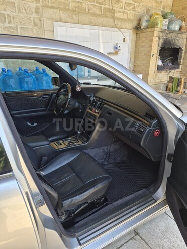 Mercedes E 280 1998, 380,000 km - 2.8 l - Bakı