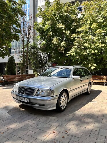 Mercedes C 220 2000, 454,000 km - 2.2 l - Bakı