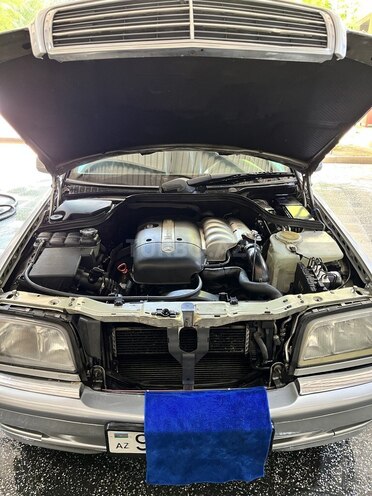 Mercedes C 220 2000, 454,000 km - 2.2 l - Bakı
