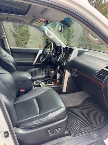 Toyota Land Cruiser Prado 2010, 230,000 km - 4.0 l - Sabirabad